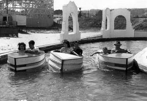 Kiddie Motorboats, 1943