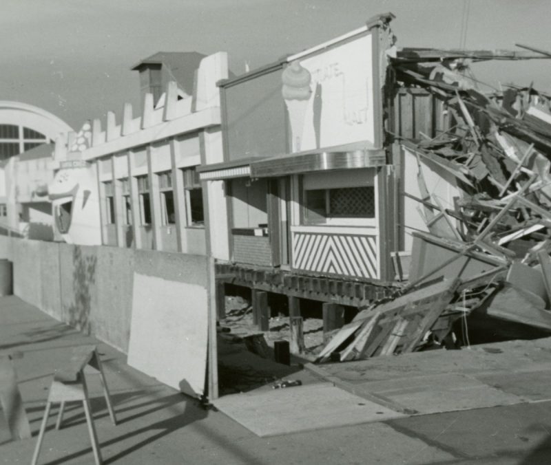 What Was It About Frozen Custard? Remembering the Tile Front Ice Cream ...