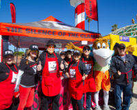 Splash making friends with Silence of the Clams